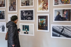 10Izstade-22ART-FASHION-RIGA-_-MAKSLINIEKS-UN-VINA-MUZA22-18.03.2025.-VEF-pils.-Fotoreportaza-Jana-Girlanu