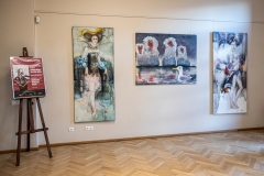 2Izstade-22ART-FASHION-RIGA-_-MAKSLINIEKS-UN-VINA-MUZA22-18.03.2025.-VEF-pils.-Fotoreportaza-Jana-Girlanu