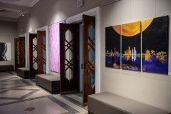 7Izstade-22ART-FASHION-RIGA-_-MAKSLINIEKS-UN-VINA-MUZA22-18.03.2025.-VEF-pils.-Fotoreportaza-Jana-Girlanu